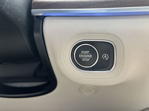 Certified 2025 Mercedes-Benz GLE 350 GLE 350 image 42