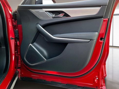 Used 2024 Jaguar F-PACE R-Dynamic S image 26