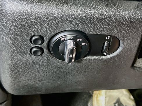 Used 2019 MINI Cooper S FWD image 10
