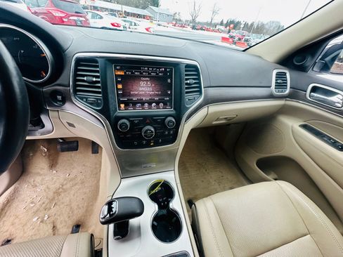 Used 2014 Jeep Grand Cherokee Overland w/ Advanced Technology Group image 13