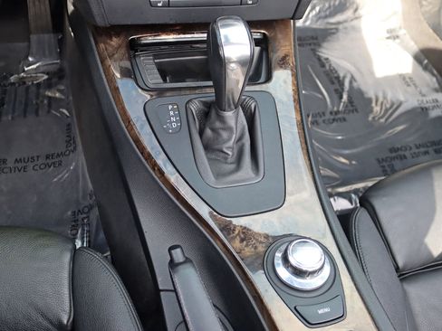 Used 2008 BMW 335i Convertible image 24