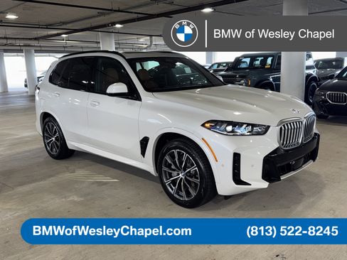 New 2026 BMW X5 xDrive50e w/ M Sport Package image 1