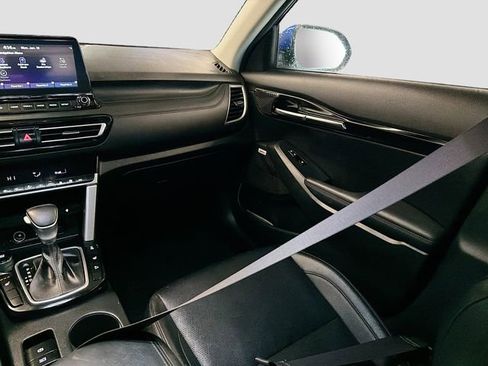 Used 2021 Kia Seltos SX image 24