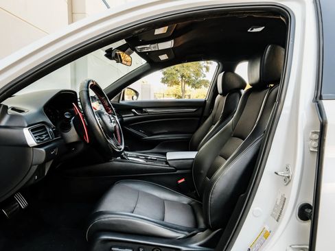 Used 2022 Honda Accord Sport image 19