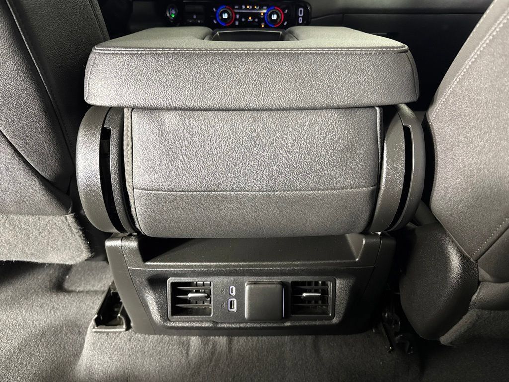 Certified 2024 Chevrolet Silverado 2500 LTZ AWD/4WD image 33