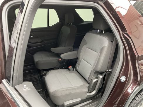 Certified 2023 Chevrolet Traverse LT w/ LPO, Floor Liner Package AWD/4WD image 11