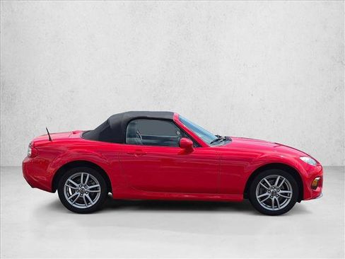 Used 2014 MAZDA MX-5 Miata Sport RWD image 4