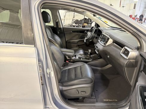 Used 2020 Kia Sorento SX image 15