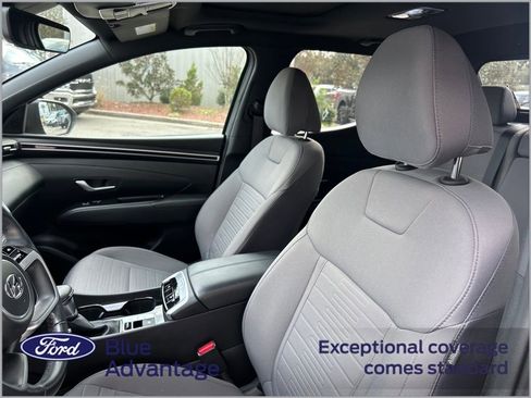 Used 2022 Hyundai Santa Cruz SEL Premium image 11