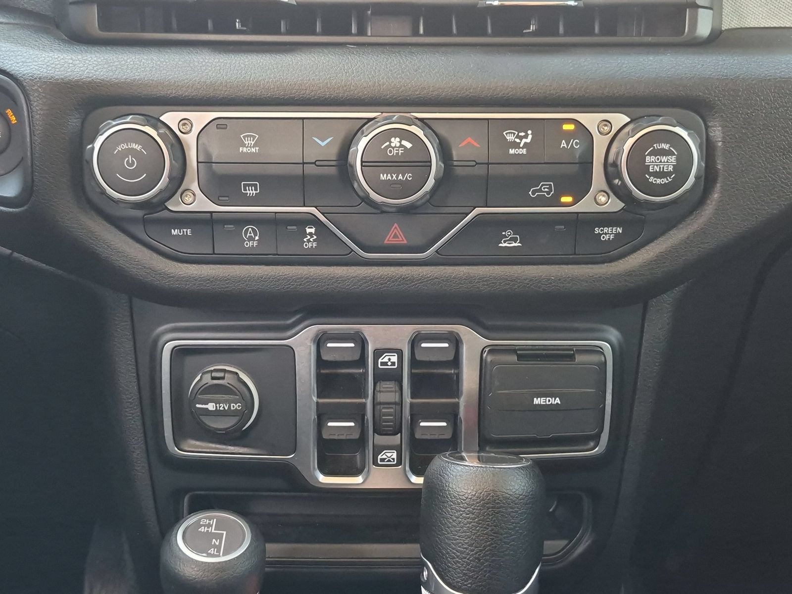 Used 2024 Jeep Gladiator Sport AWD/4WD image 20