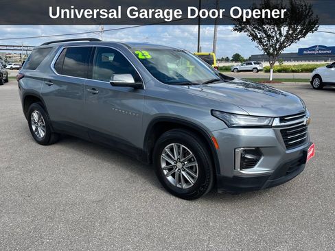 Used 2023 Chevrolet Traverse LT AWD/4WD image 9