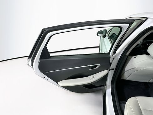 Used 2025 Hyundai Sonata SEL FWD image 26