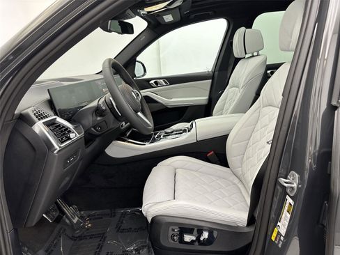 New 2026 BMW X5 xDrive50e AWD/4WD image 25