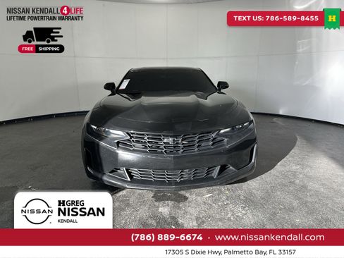 Used 2022 Chevrolet Camaro LT image 4