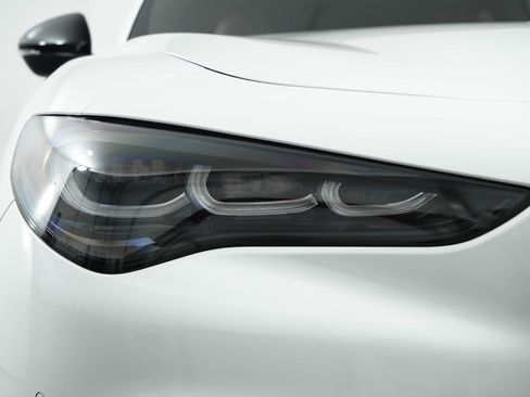 New 2025 Alfa Romeo Stelvio Sprint image 16