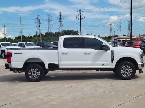 Used 2024 Ford F250 Lariat image 3