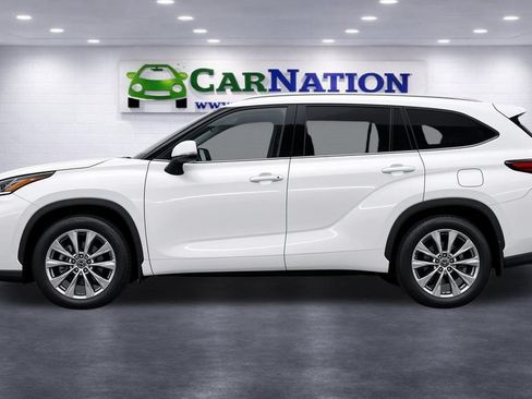Used 2020 Toyota Highlander Limited AWD/4WD image 3
