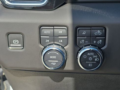 Used 2024 GMC Sierra 2500 Denali w/ Denali Reserve Package image 29