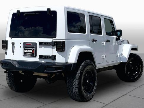Used 2014 Jeep Wrangler Unlimited Rubicon AWD/4WD image 13