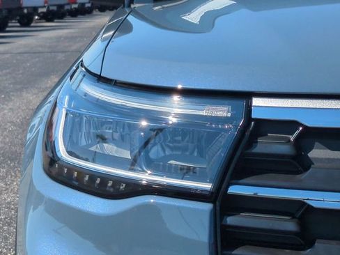 Certified 2025 Ford Explorer Active w/ Active Comfort Package image 10