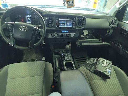 Used 2022 Toyota Tacoma SR AWD/4WD image 8