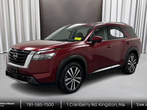 Certified 2024 Nissan Pathfinder Platinum AWD/4WD image 1