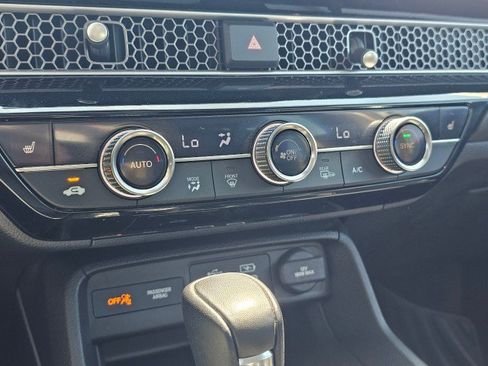 Used 2022 Honda Civic Touring image 35