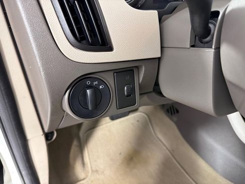 Used 2009 Ford Focus S image 14