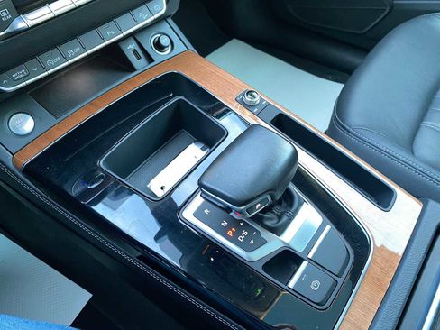 Used 2021 Audi Q5 Premium Plus image 26