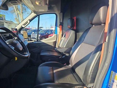 Used 2020 Ford Transit 250 Medium Roof image 10
