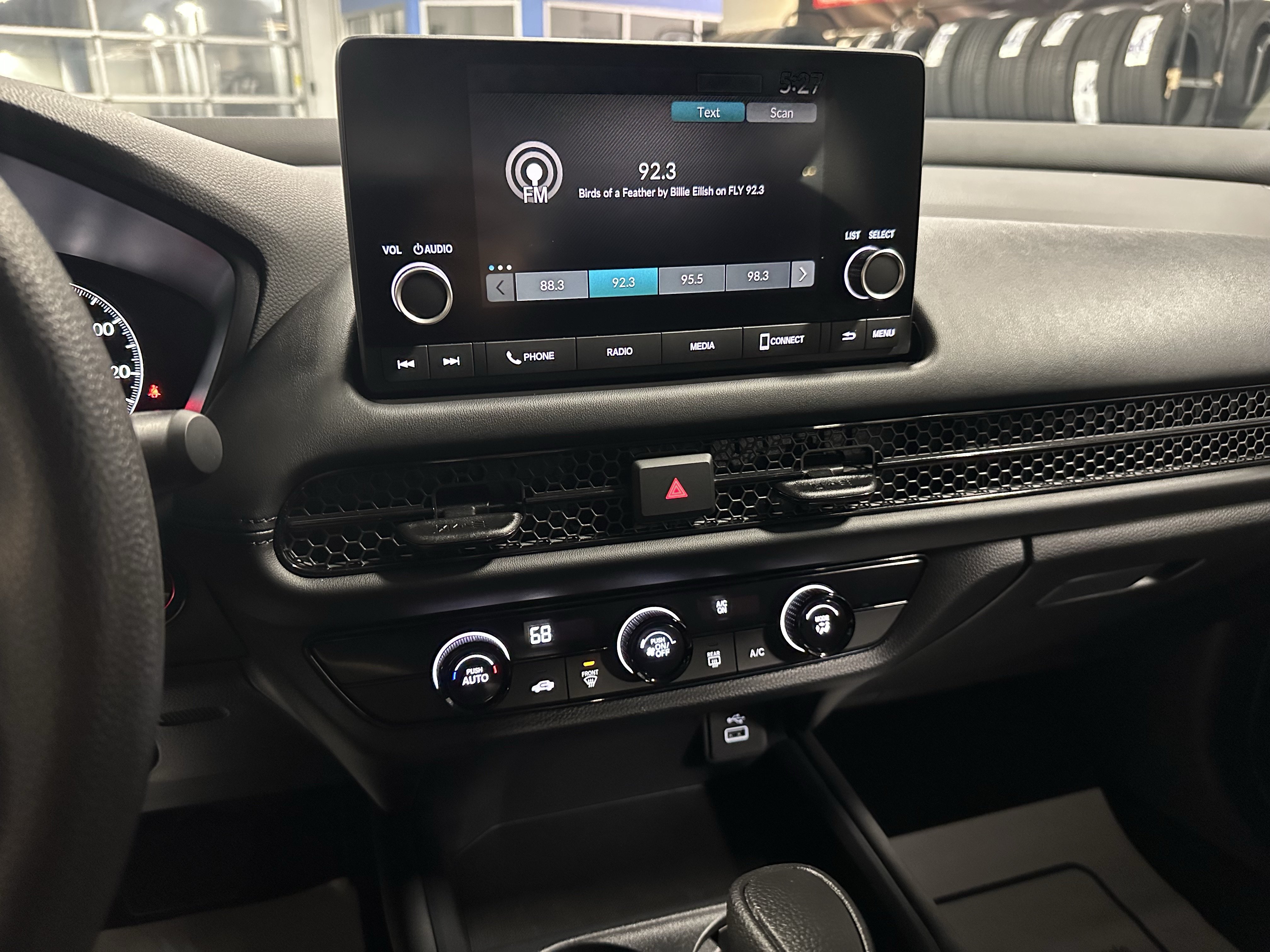 Used 2024 Honda HR-V LX image 14