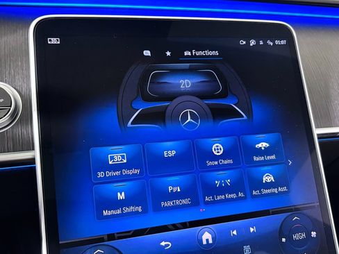 Certified 2022 Mercedes-Benz S 500 4MATIC w/ AMG Line Package image 25