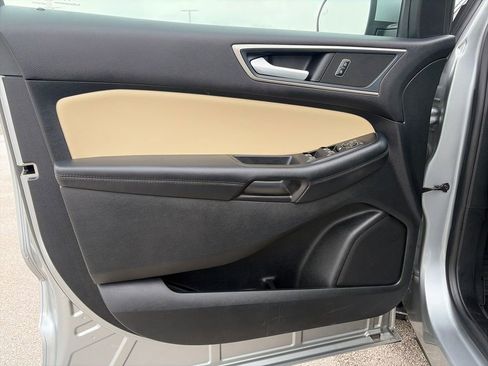 Used 2024 Ford Edge SEL image 17
