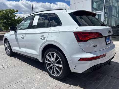 Used 2024 Audi Q5 e Prestige w/ Prestige Package AWD/4WD image 3