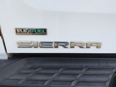 Used 2012 GMC Sierra 2500 W/T w/ Snow Plow Prep Package image 10