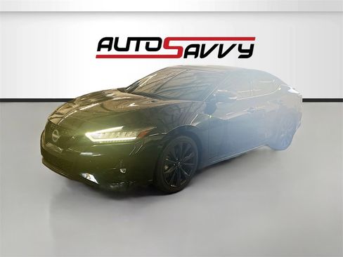 Used 2023 Nissan Maxima SR w/ Sport Mat Group image 3