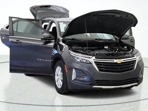 Used 2022 Chevrolet Equinox LT FWD image 12