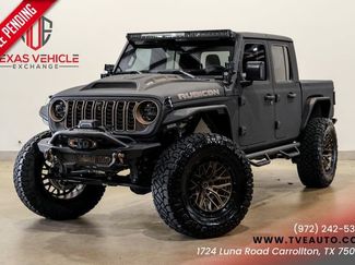 Used 2025 Jeep Gladiator Rubicon w/ Safety Group AWD/4WD video 1