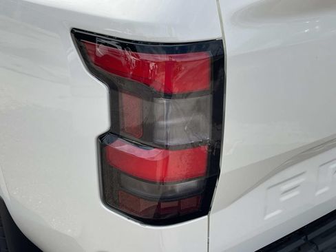 New 2027 Nissan Frontier S AWD/4WD image 10