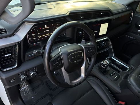 Used 2022 GMC Sierra 1500 Denali w/ Denali Reserve Package AWD/4WD image 16
