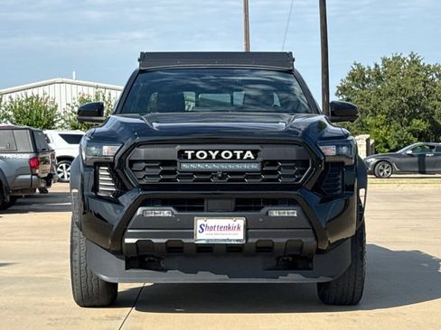 Used 2024 Toyota Tacoma TRD Off-Road w/ TRD Off Road Premium Package AWD/4WD image 2