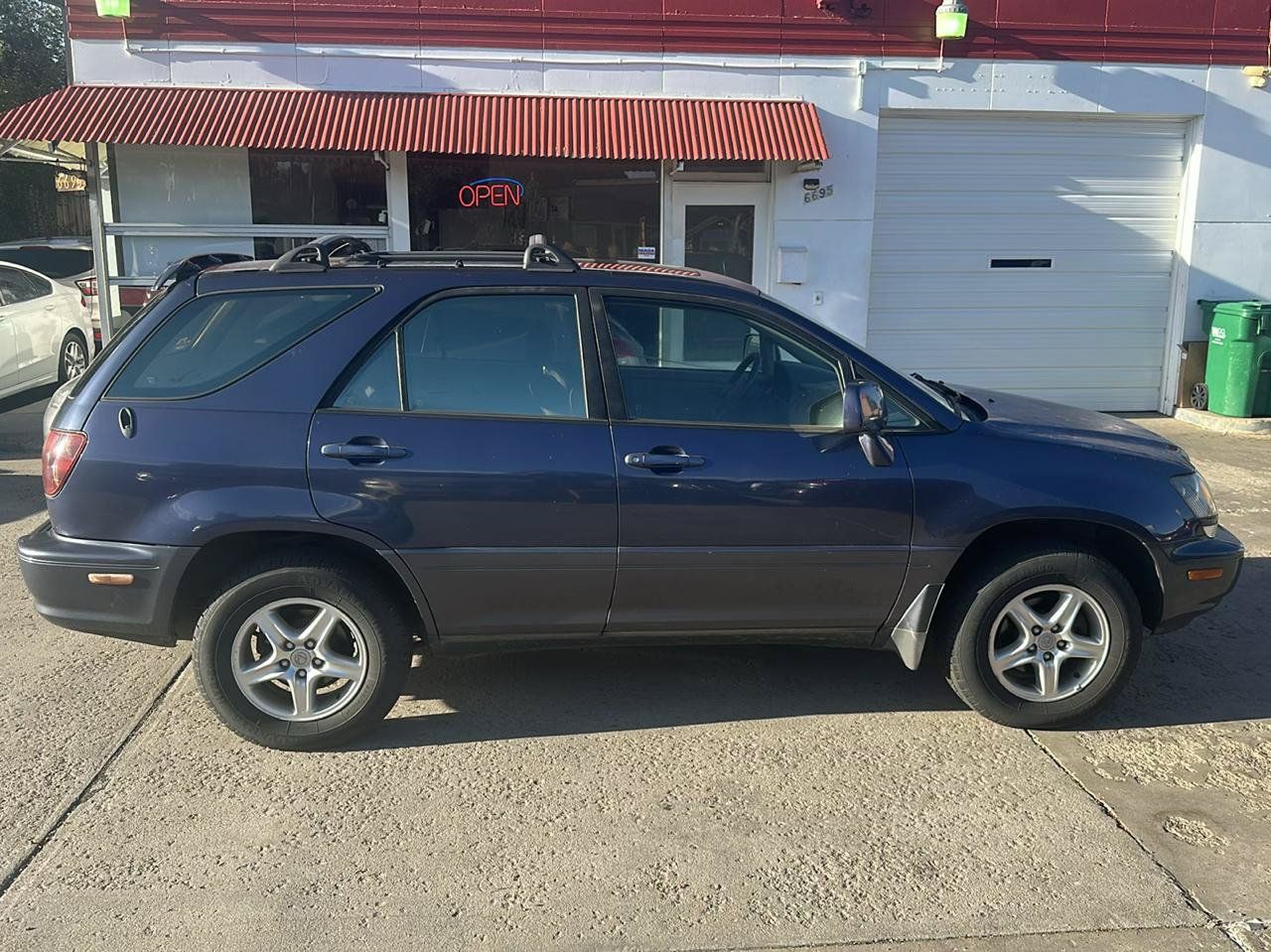 Used 1999 Lexus RX 300 4WD image 4