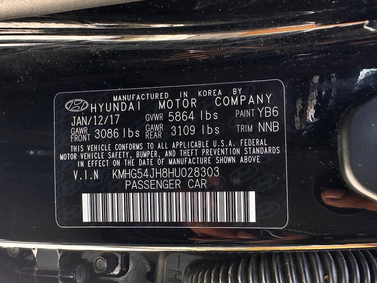 Used 2017 Genesis G90 5.0 Ultimate AWD/4WD image 9