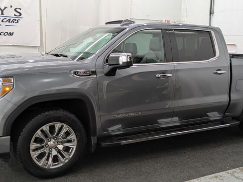 Used 2022 GMC Sierra 1500 Denali w/ Driver Alert Package II image 2