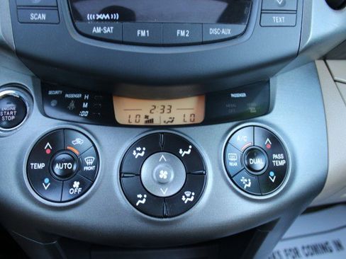 Used 2011 Toyota RAV4 Limited image 32