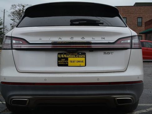 Used 2019 Lincoln Nautilus FWD image 5