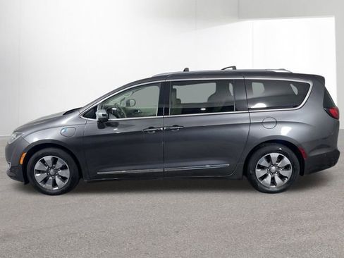 Used 2018 Chrysler Pacifica Limited w/ Advanced Safetytec Group image 14