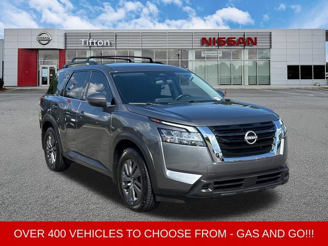 Used 2022 Nissan Pathfinder SV FWD image 1