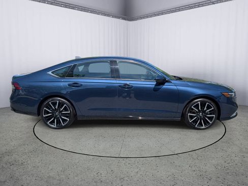 Certified 2025 Honda Accord Touring image 2