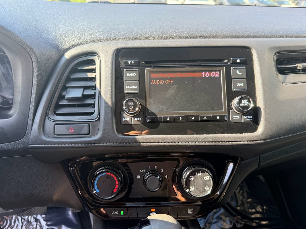 Used 2018 Honda HR-V LX image 21